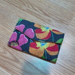 Vera Bradley Jazzy‎ Blooms wallet